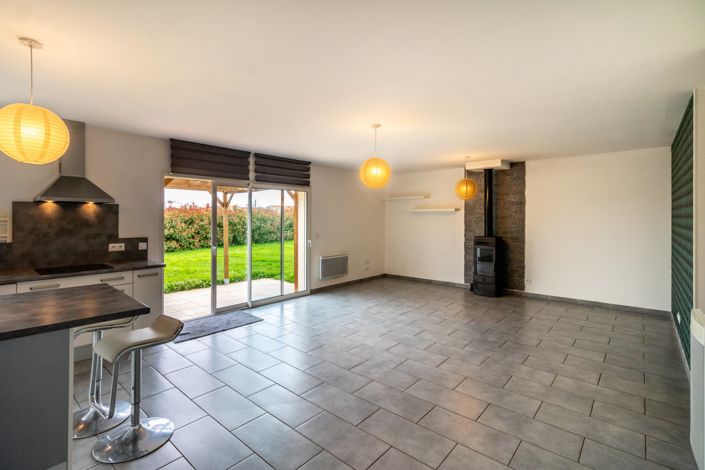Image No.6-3 Bed House for sale