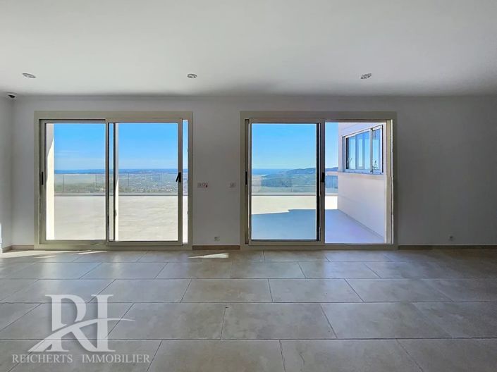 Image No.11-4 Bed House for sale