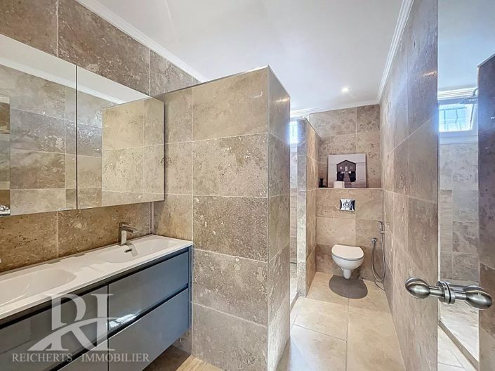 Image No.18-4 Bed House for sale