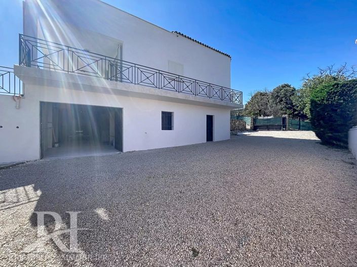 Image No.23-4 Bed House for sale