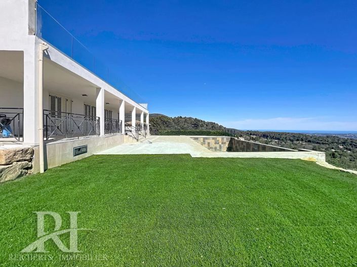 Image No.8-4 Bed House for sale