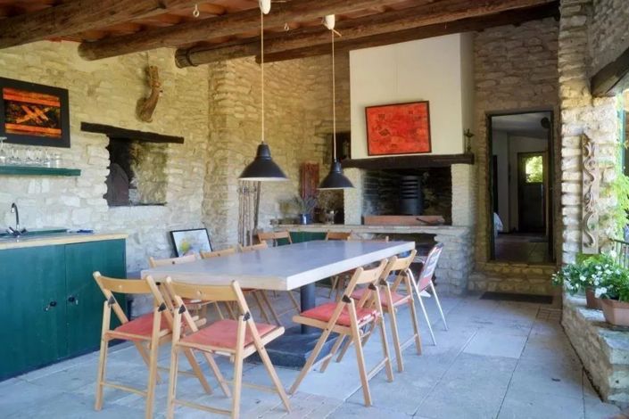 Image No.10-3 Bed House for sale