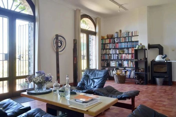 Image No.8-3 Bed House for sale