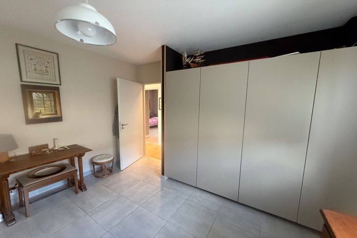 Image No.9-4 Bed House for sale