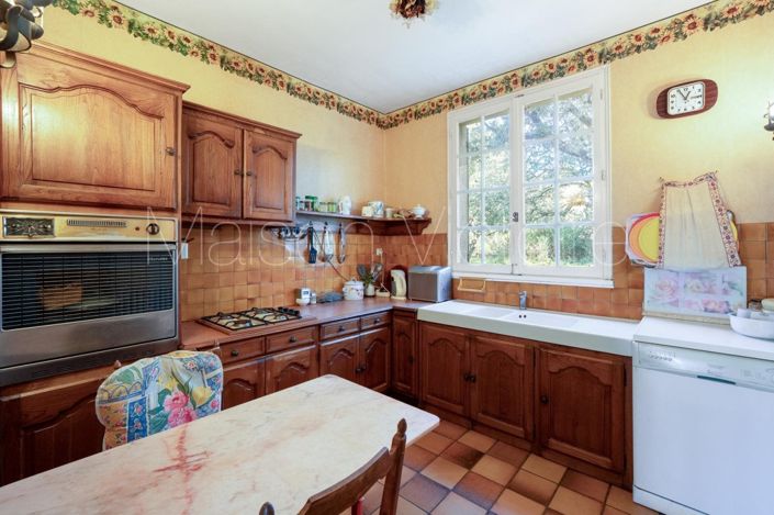 Image No.6-4 Bed House for sale