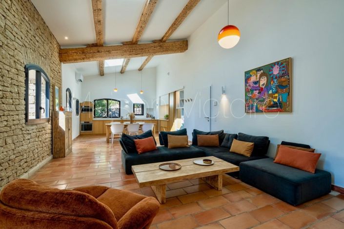 Image No.11-3 Bed House for sale