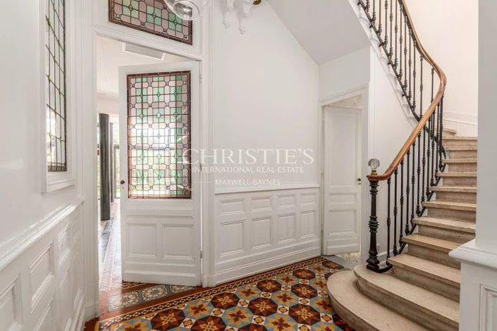 Image No.10-5 Bed House for sale