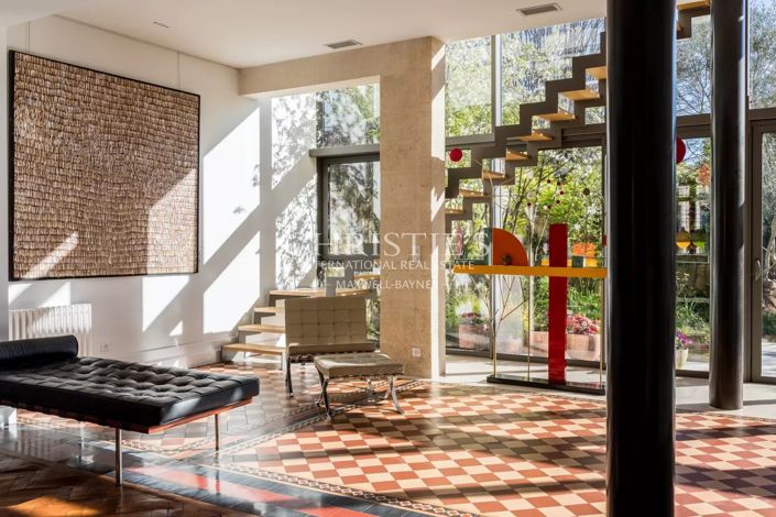 Image No.5-5 Bed House for sale