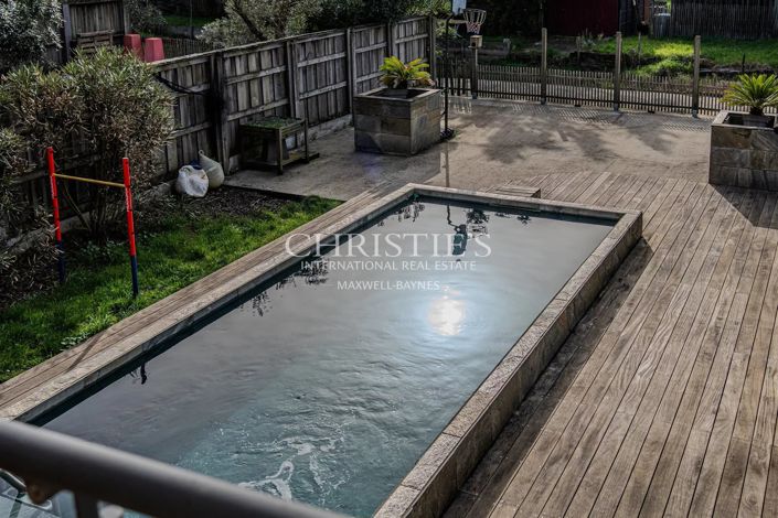 Image No.15-4 Bed House for sale