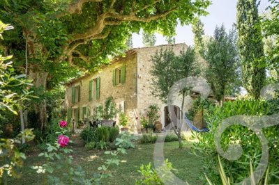 1 - Bouches-du-Rhône, House