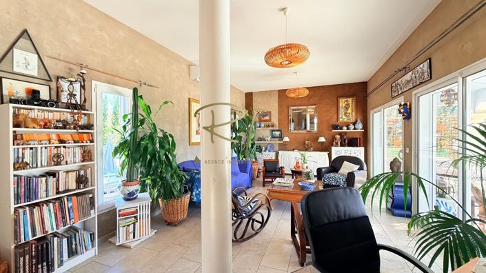 Image No.6-3 Bed House for sale