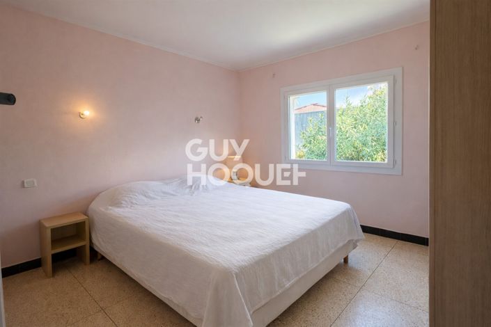Image No.10-5 Bed House for sale