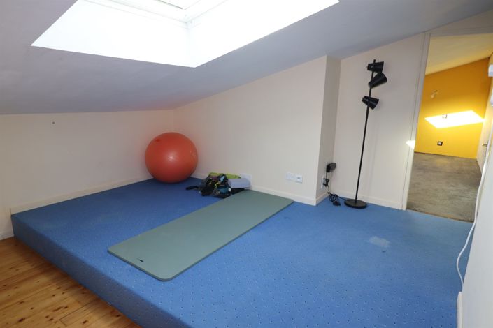 Image No.16-3 Bed House for sale