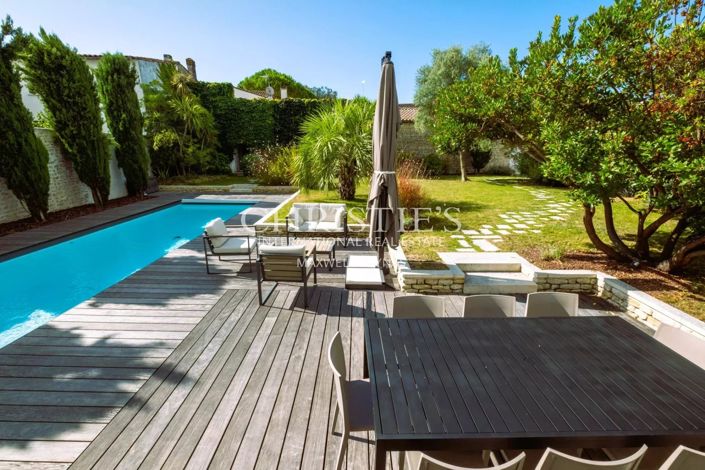 Image No.27-5 Bed House for sale