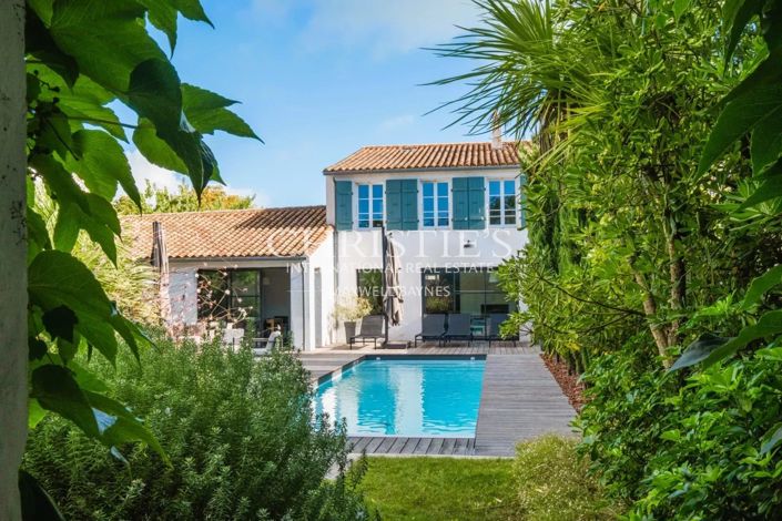 Image No.3-5 Bed House for sale