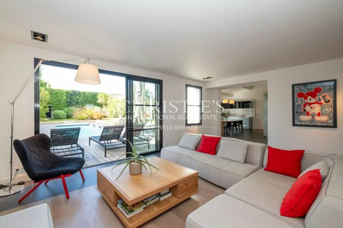 Image No.4-5 Bed House for sale