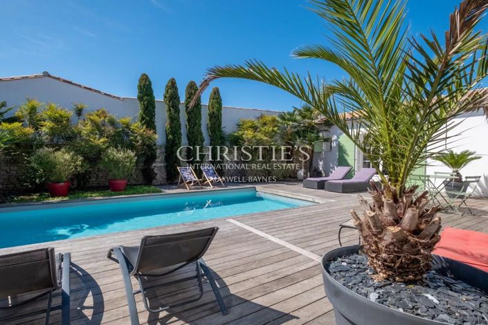 Image No.3-5 Bed House for sale