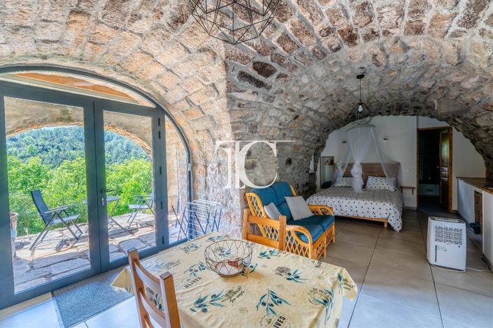 Image No.19-8 Bed House for sale