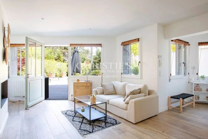 Image No.2-3 Bed House for sale