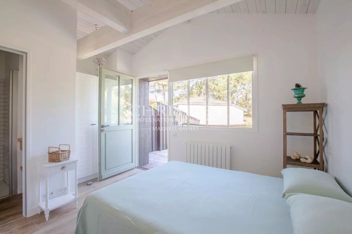 Image No.3-3 Bed House for sale