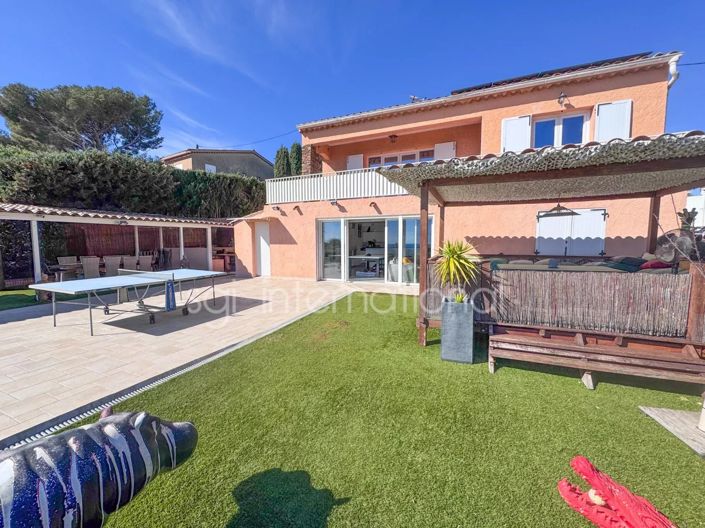 Image No.2-4 Bed House for sale
