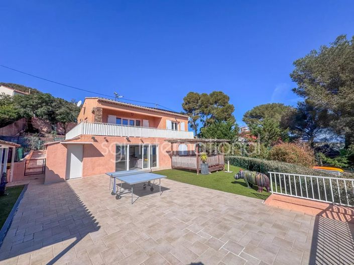 Image No.6-4 Bed House for sale