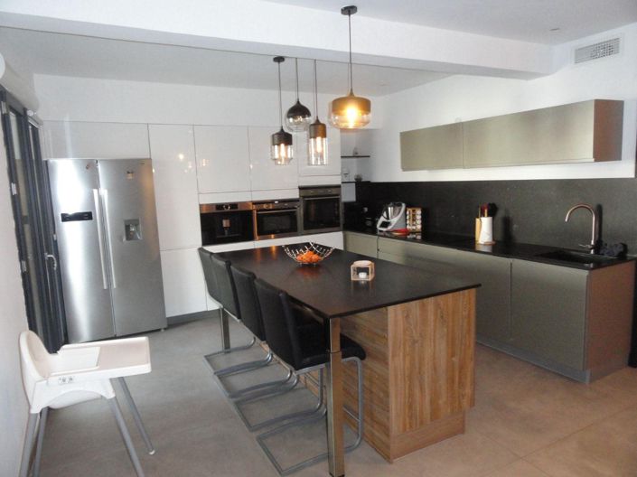 Image No.5-4 Bed House for sale