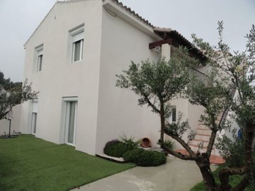 1 - Garons, House