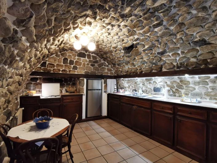 Image No.4-2 Bed House for sale