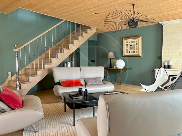Image No.7-5 Bed House for sale