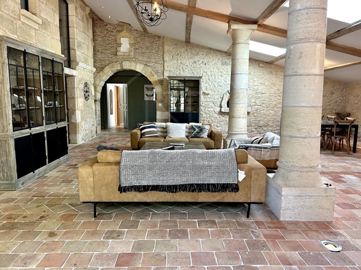 Image No.4-5 Bed House for sale