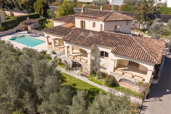 Image No.4-Maison de 4 chambres à vendre à Antibes