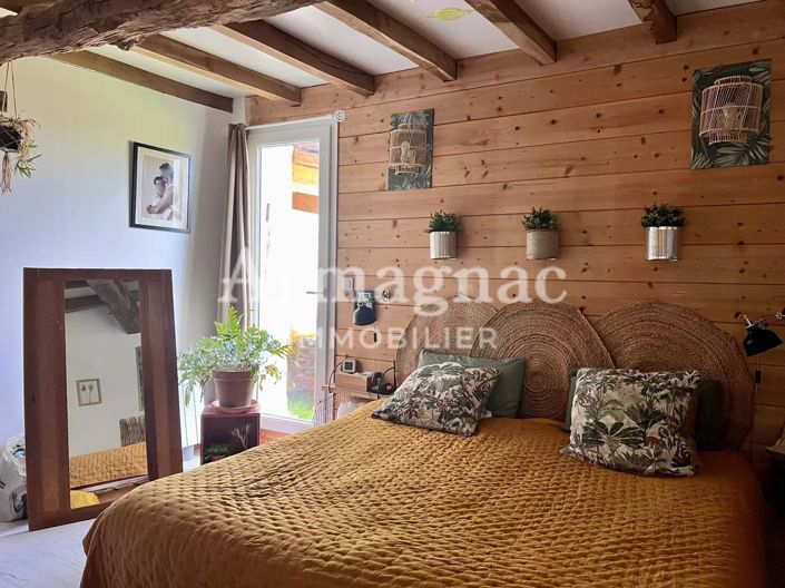Image No.11-3 Bed House for sale