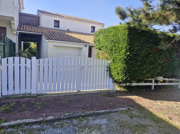 Image No.13-3 Bed House for sale
