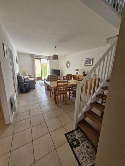 Image No.2-3 Bed House for sale