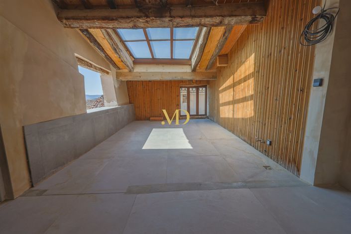 Image No.15-3 Bed House for sale