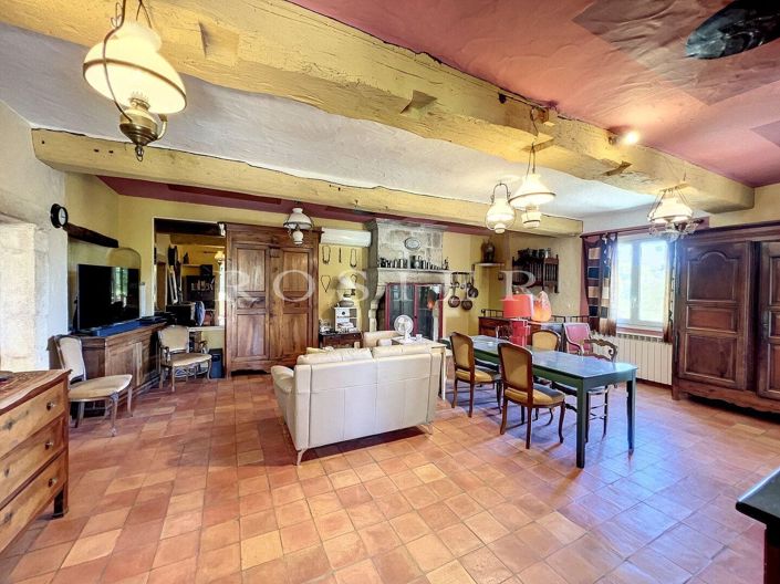 Image No.6-5 Bed House for sale