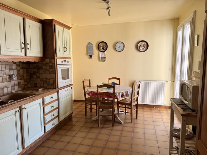 Image No.6-3 Bed House for sale