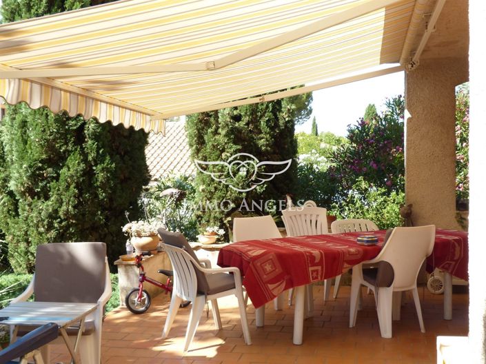Image No.11-5 Bed House for sale