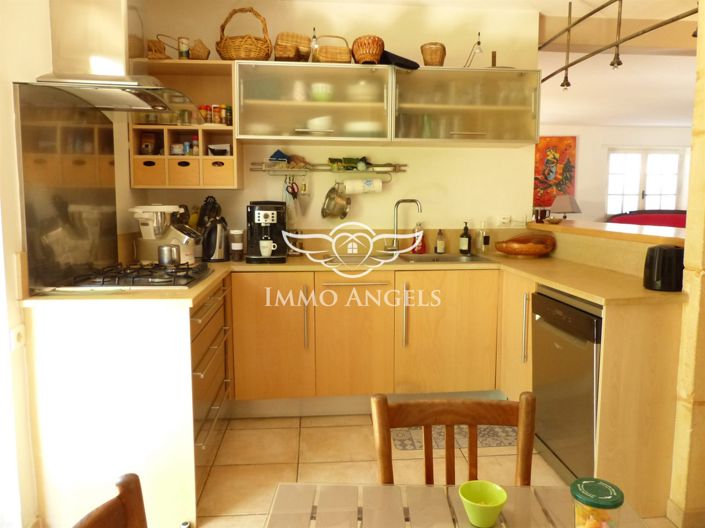 Image No.16-5 Bed House for sale
