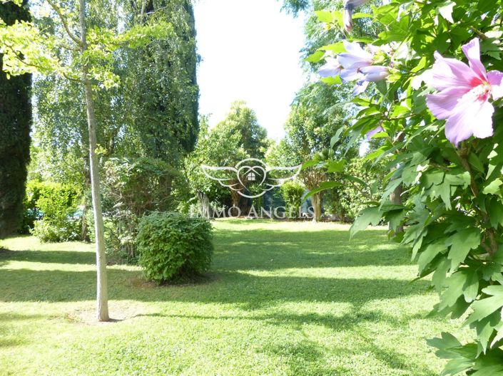 Image No.2-5 Bed House for sale