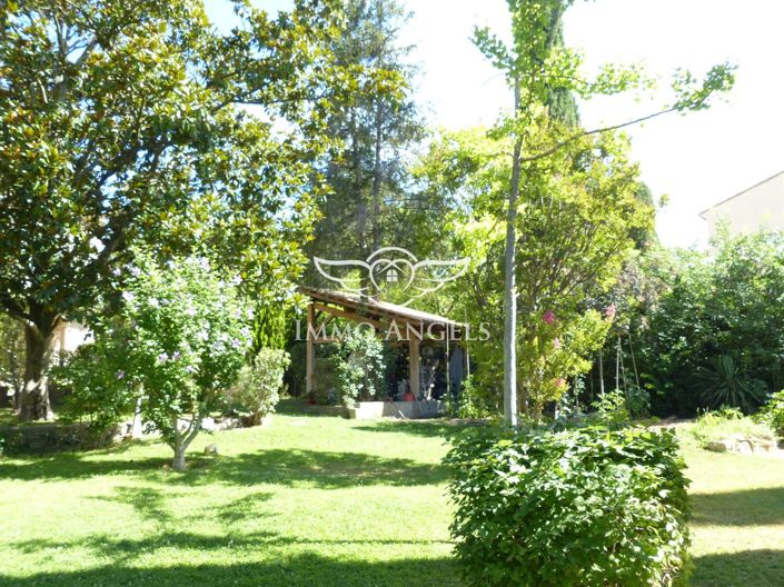 Image No.7-5 Bed House for sale