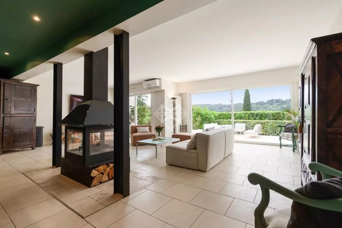 Image No.7-4 Bed House for sale