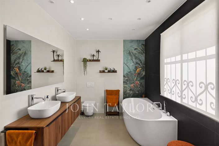 Image No.8-3 Bed House for sale