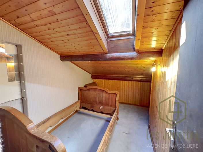 Image No.11-3 Bed House for sale