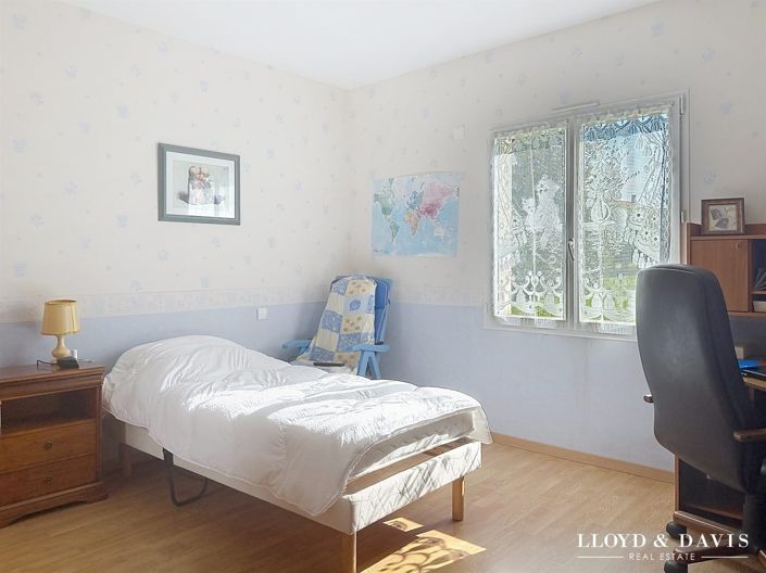 Image No.7-3 Bed House for sale