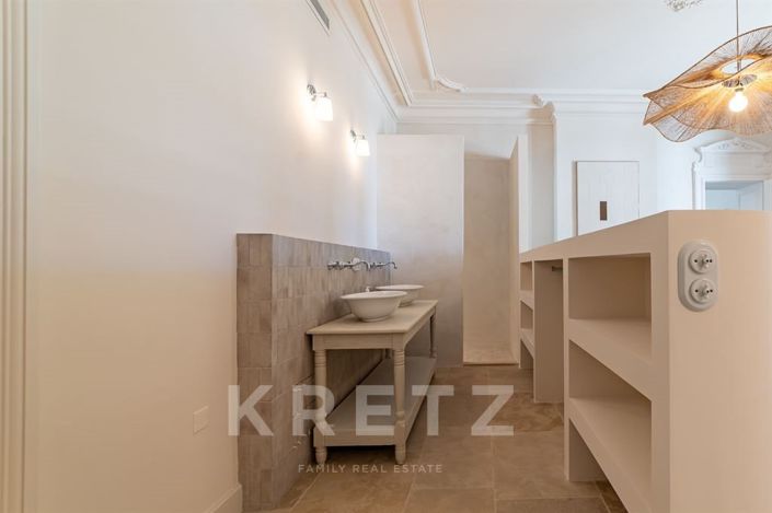 Image No.16-5 Bed House for sale