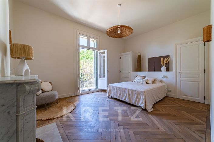Image No.19-5 Bed House for sale