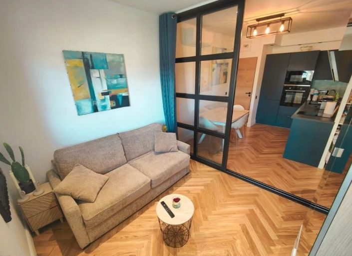 Image No.2-Appartement de 1 chambre à vendre à Nice