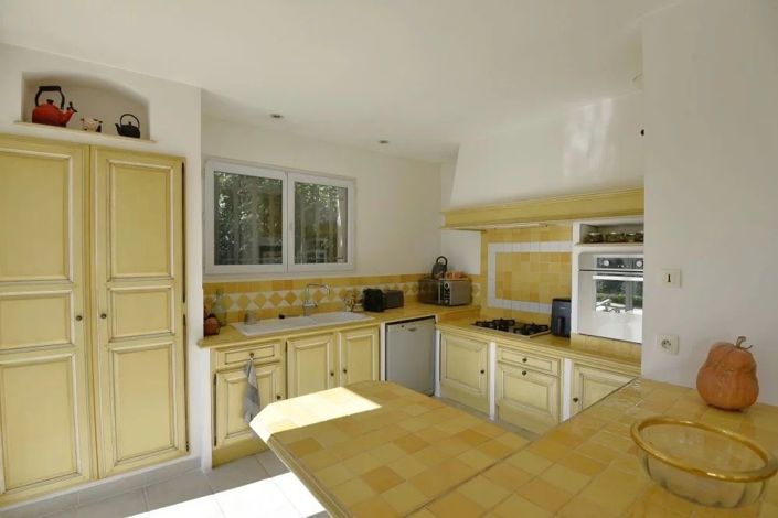 Image No.5-4 Bed House for sale